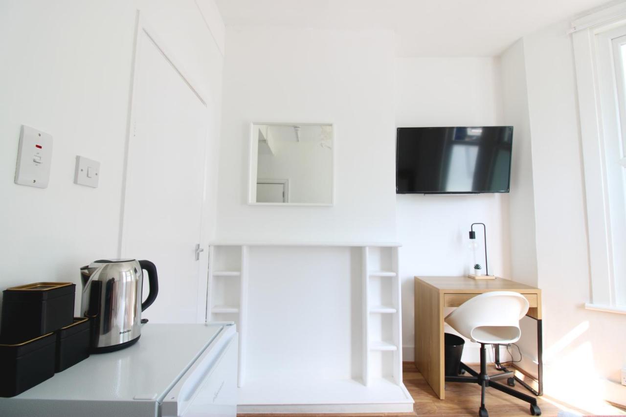 Lovely Studio Flats In Hackney London Exterior photo