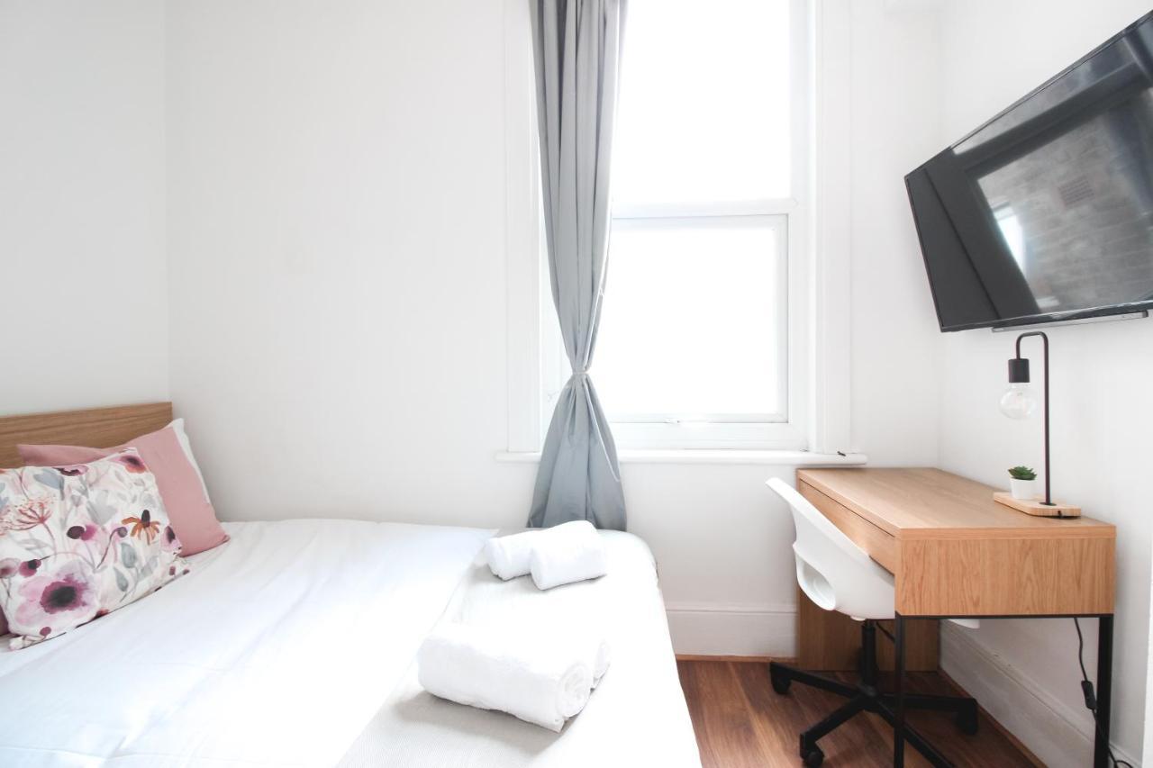 Lovely Studio Flats In Hackney London Exterior photo