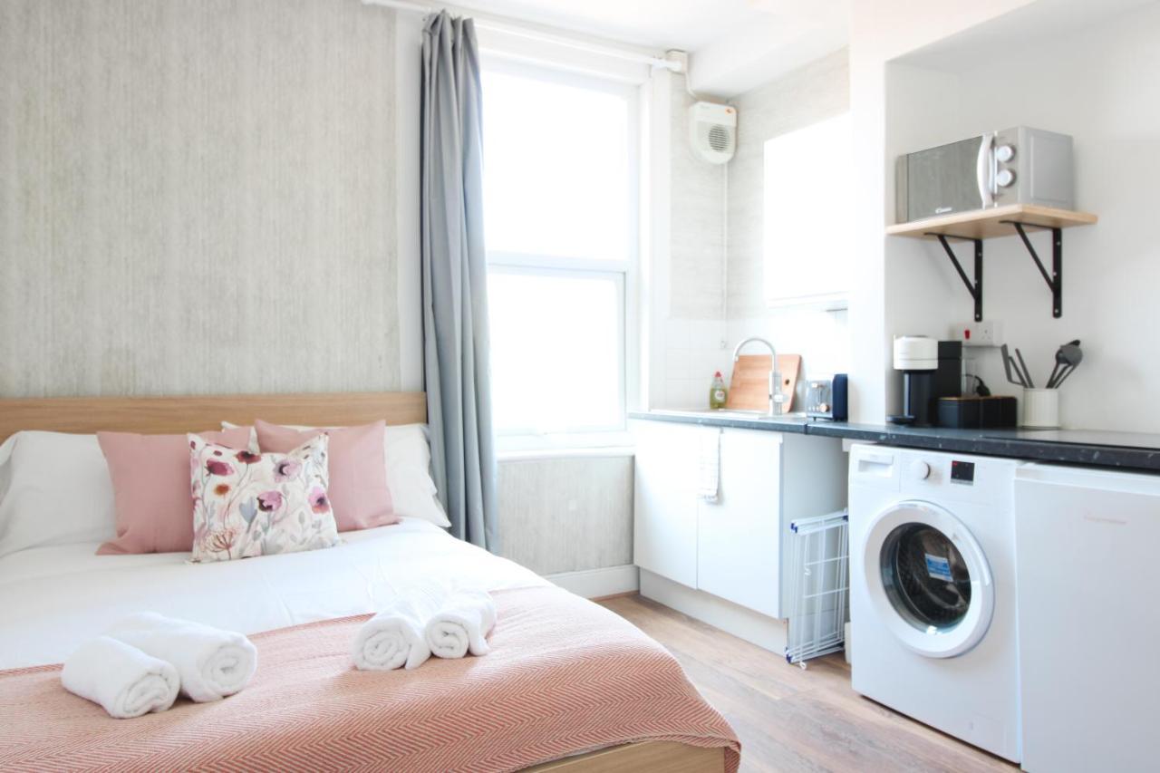 Lovely Studio Flats In Hackney London Exterior photo